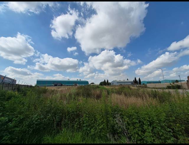 1,874M² VACANT LAND FOR SALE IN VAALPARK